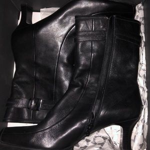 Kenneth Cole Reaction Boots